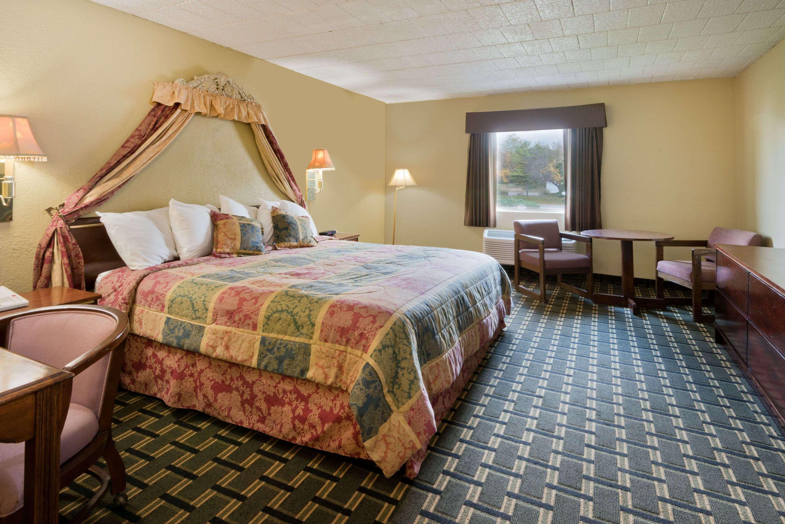 Days Inn By Wyndham Batavia Darien Lake Theme Park Eksteriør bilde