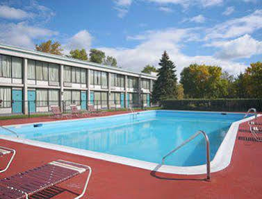 Days Inn By Wyndham Batavia Darien Lake Theme Park Eksteriør bilde