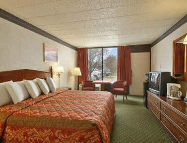 Days Inn By Wyndham Batavia Darien Lake Theme Park Eksteriør bilde